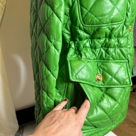 NWT Gucci QUILTED JACKET GREEN lamb skin from Gucci button closing pockets 40 S - Picture 13 of 16